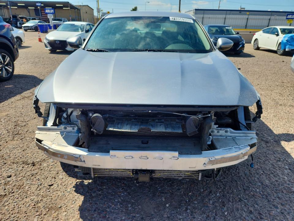 Снимка 5 от търг – 2021 HONDA ACCORD с VIN 1HGCV1F15MA080918