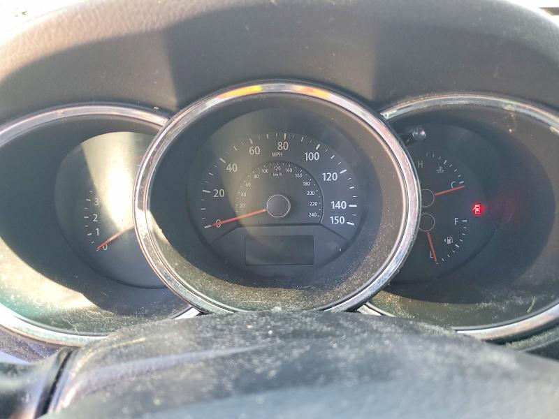 Photo 9 from auction – 2011 KIA SORENTO with VIN 5XYKT3A10BG023087