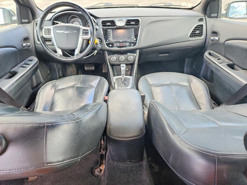 Photo 8 from auction – 2013 CHRYSLER 200 with VIN 1C3CCBCG1DN755194