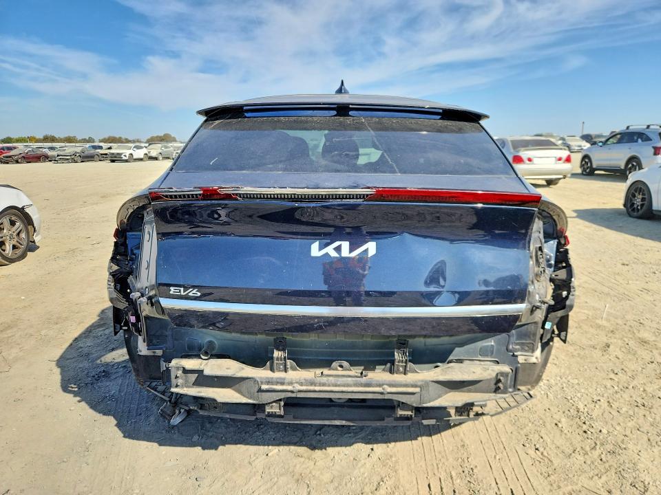 Foto 6 de la subasta – 2023 KIA EV6 con VIN KNDC34LA8P5609706
