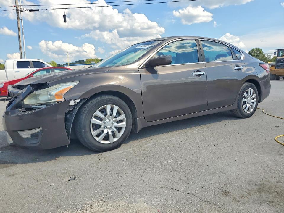 NISSAN ALTIMA 2015 с VIN 1N4AL3AP3FC265548 - Снимка от търг