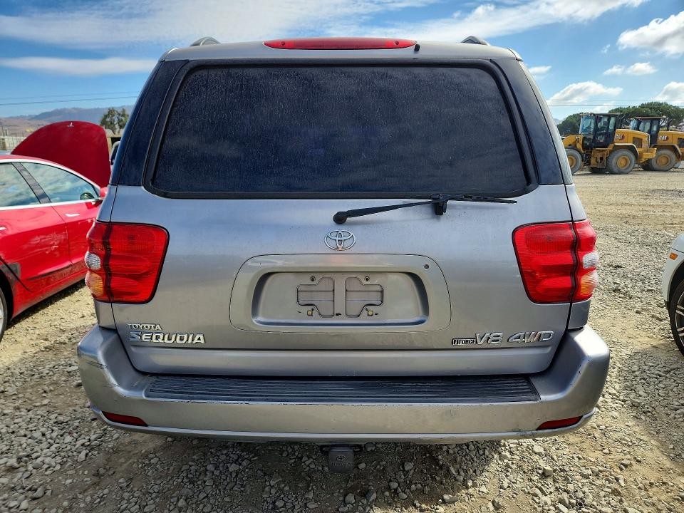 Photo 6 from auction – 2001 TOYOTA SEQUOIA with VIN 5TDBT44AX1S046833