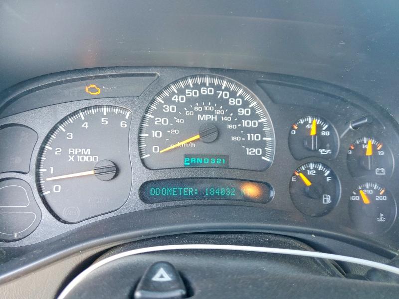 Photo 9 from auction – 2003 CHEVROLET SUBURBAN with VIN 3GNFK16Z93G201662