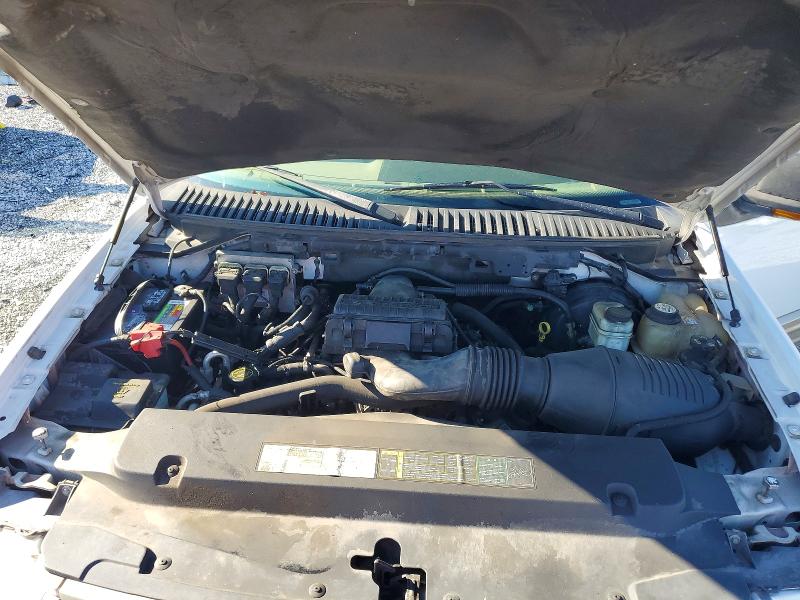 Photo 12 from auction – 2005 FORD EXPEDITION with VIN 1FMFU17515LA82263