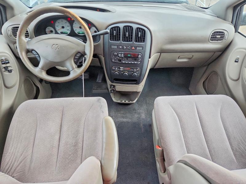 Photo 8 from auction – 2002 DODGE GRAND CARAVAN with VIN 2B8GP44302R560207