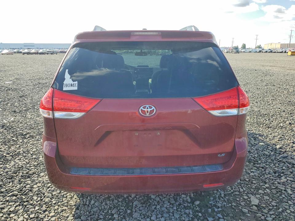 Photo 6 from auction – 2013 TOYOTA SIENNA with VIN 5TDKK3DC5DS312598