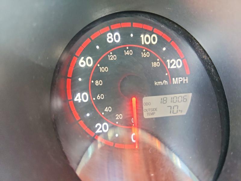 صورة رقم 9 من المزاد - 2005 TOYOTA MATRIX مع VIN 2T1KR32E15C424826