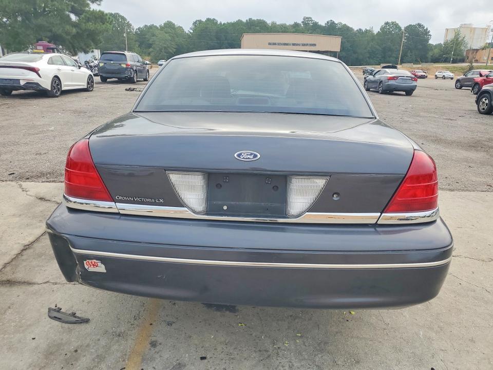 Photo 6 from auction – 2004 FORD CROWN VICTORIA with VIN 2FAFP74W84X173095