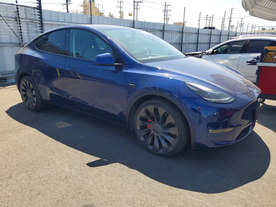 Фото 4 с аукциона – 2022 TESLA MODEL Y с VIN 7SAYGDEF2NF330172