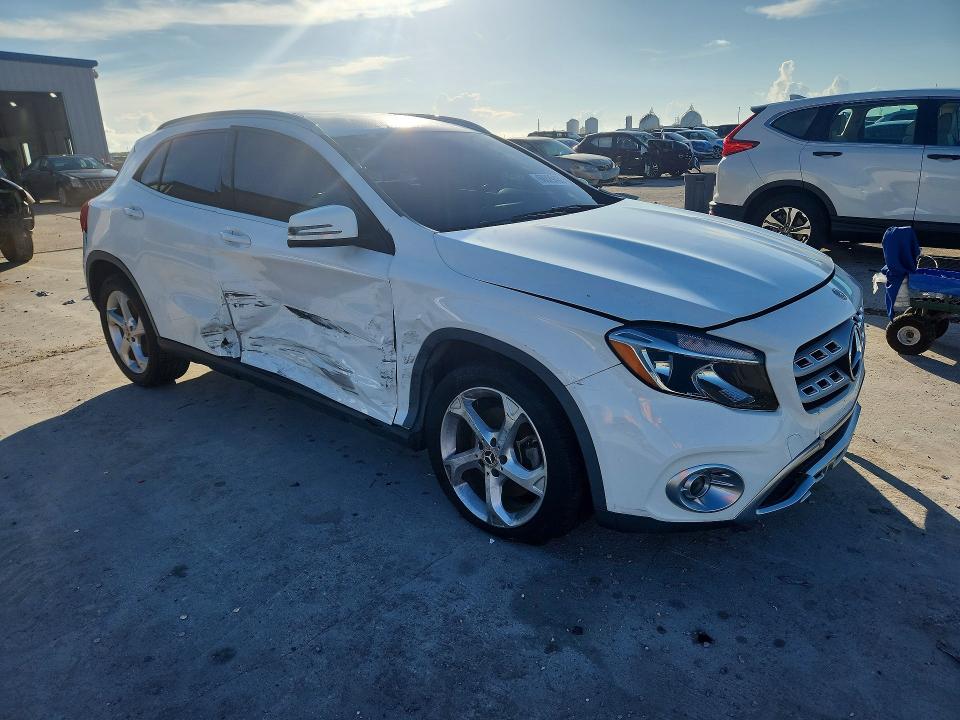 Снимка 4 от търг – 2019 MERCEDES-BENZ GLA с VIN WDCTG4EB4KJ550688