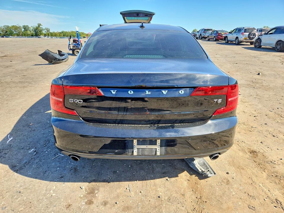 صورة رقم 6 من المزاد - 2018 VOLVO S90 مع VIN LVY982AK0JP037272