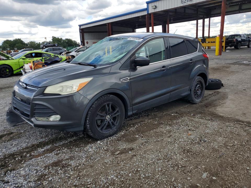 FORD ESCAPE 2016 with VIN 1FMCU0GX8GUB31065 - Photo from auction