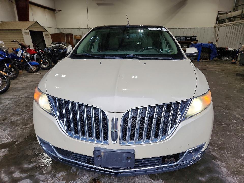 Photo 5 from auction – 2014 LINCOLN MKX with VIN 2LMDJ8JK0EBL17263