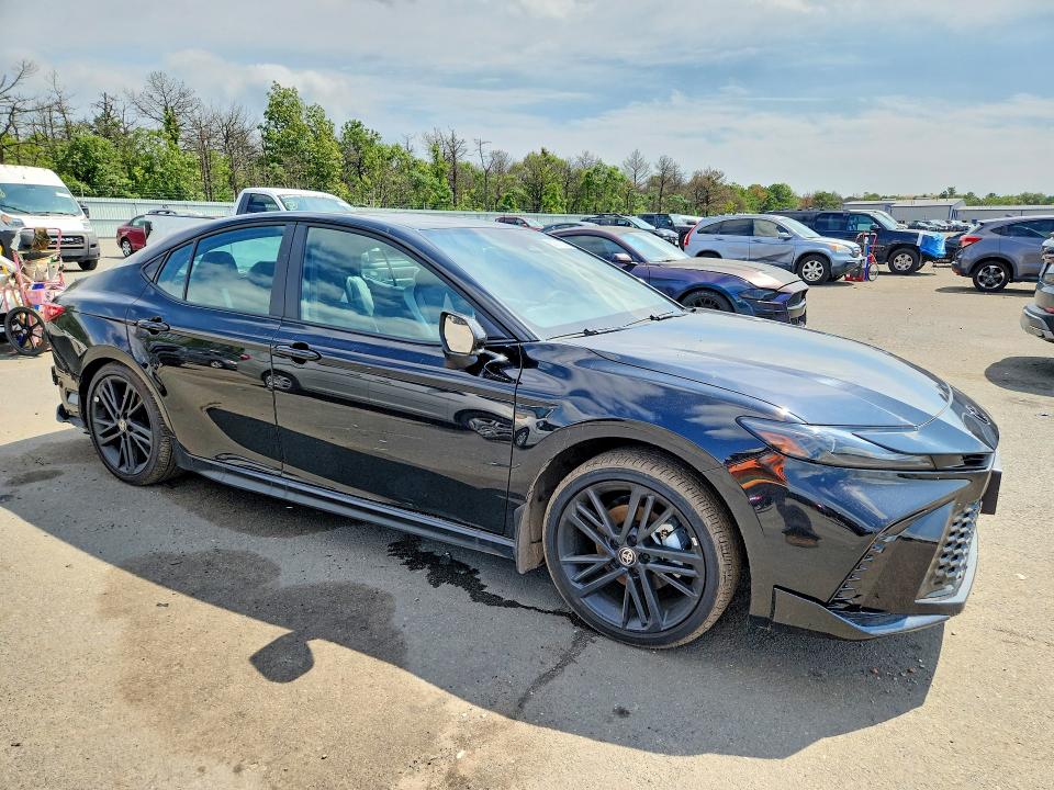 Photo 4 from auction – 2026 TOYOTA CAMRY with VIN 4T1DBADK9TU560525