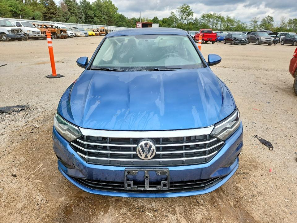 Снимка 5 от търг – 2019 VOLKSWAGEN JETTA с VIN 3VWC57BU8KM110122