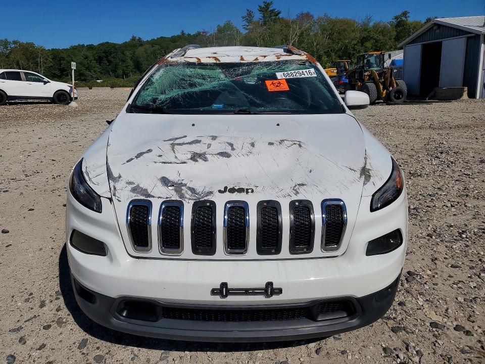 Photo 5 from auction – 2017 JEEP CHEROKEE with VIN 1C4PJLCB4HW574166