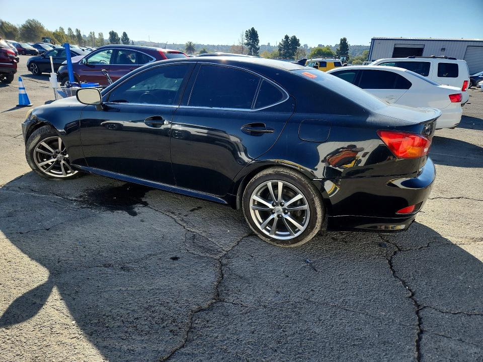 صورة رقم 2 من المزاد - 2008 LEXUS IS 250 مع VIN JTHBK262X85058329
