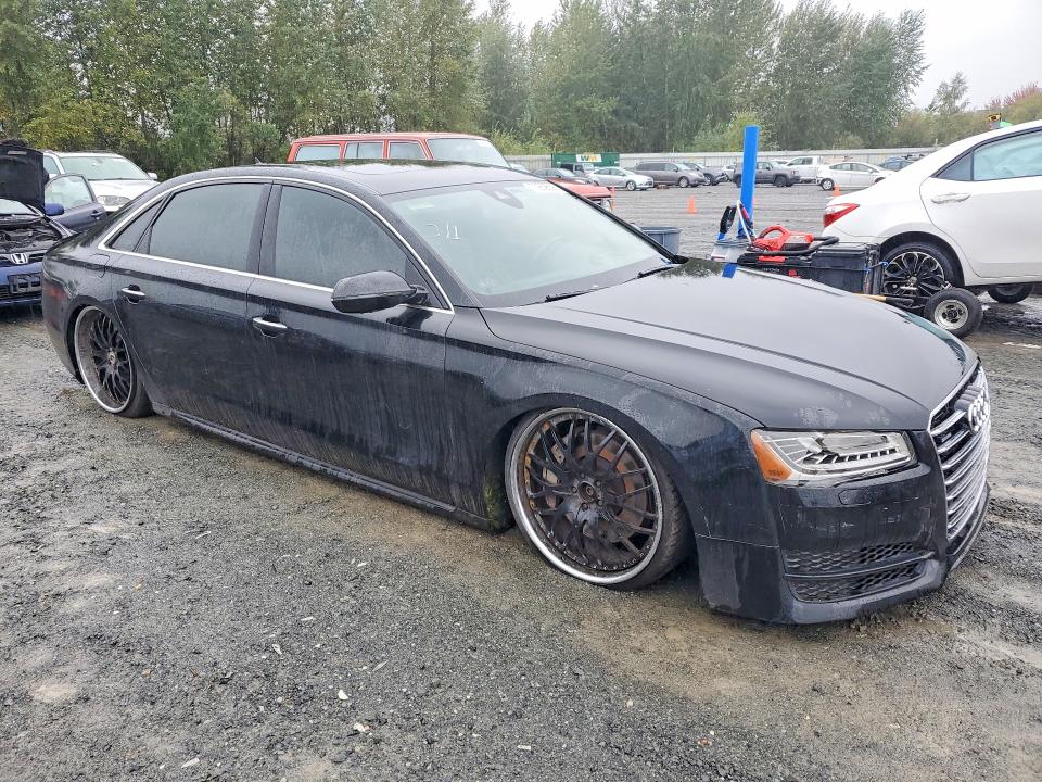 Foto 4 de la subasta – 2017 AUDI A8 con VIN WAU44AFD7HN007108