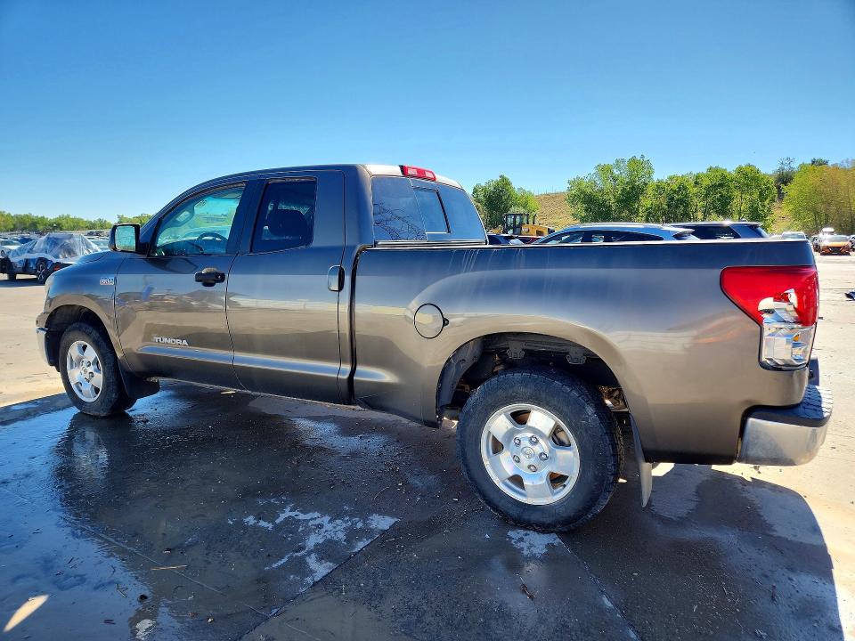 Photo 2 from auction – 2012 TOYOTA TUNDRA with VIN 5TFUY5F10CX266380