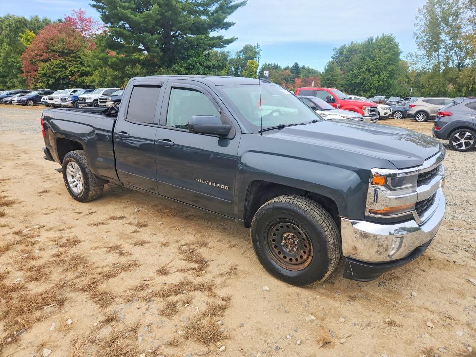 Снимка 4 от търг – 2017 CHEVROLET SILVERADO с VIN 1GCVKREC1HZ217037