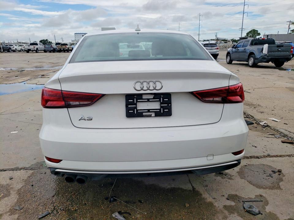 Photo 6 from auction – 2018 AUDI A3 with VIN WAUAUGFF7J1071802