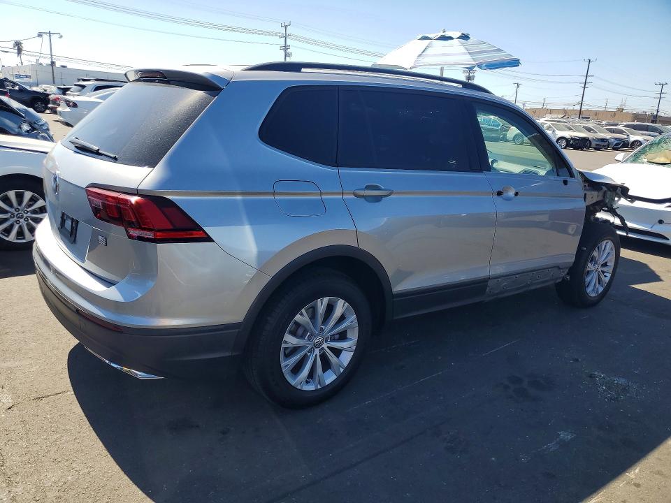 Снимка 3 от търг – 2019 VOLKSWAGEN TIGUAN с VIN 3VV1B7AX5KM097295