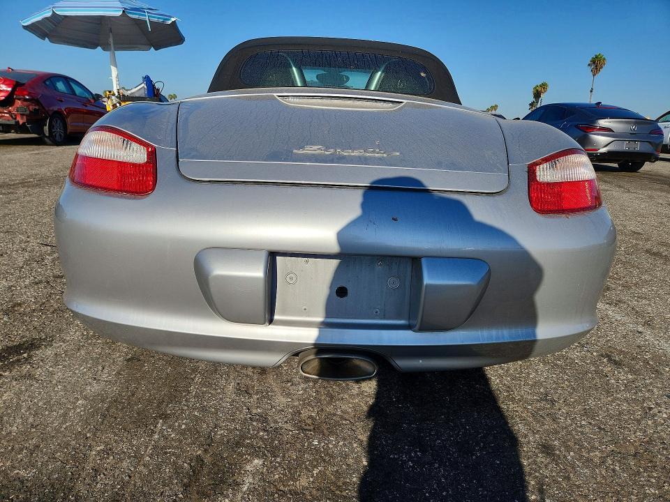 Foto 6 de la subasta – 2006 PORSCHE BOXSTER con VIN WP0CA29856U710981