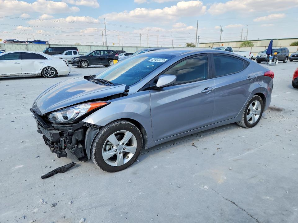 Снимка 1 от търг – 2013 HYUNDAI ELANTRA с VIN KMHDH4AEXDU811519