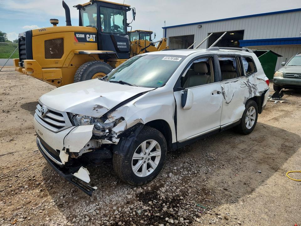 TOYOTA HIGHLANDER 2013 with VIN 5TDBK3EHXDS207856 - Photo from auction