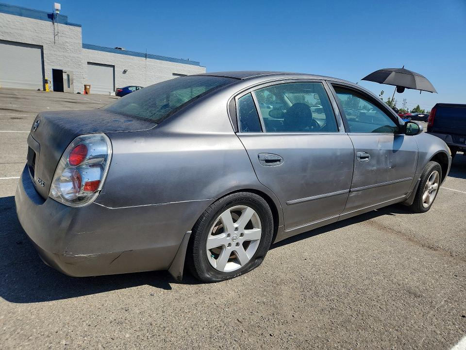 Photo 3 from auction – 2005 NISSAN ALTIMA with VIN 1N4AL11E15N438957