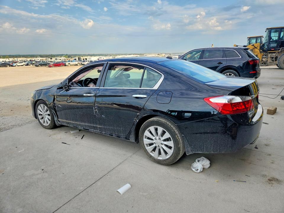 Снимка 2 от търг – 2015 HONDA ACCORD с VIN 1HGCR2F80FA035671