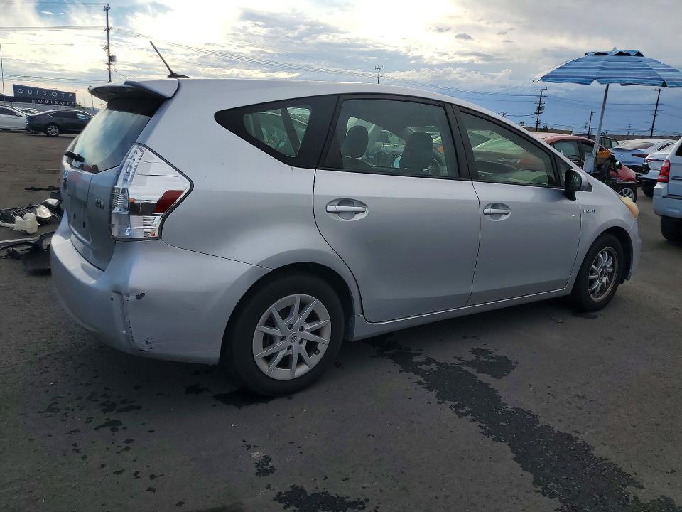 Photo 3 from auction – 2013 TOYOTA PRIUS V with VIN JTDZN3EUXD3218067