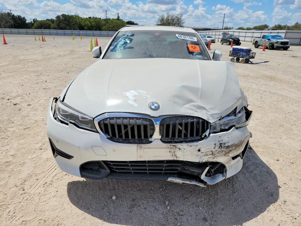 Photo 5 from auction – 2021 BMW 330XI with VIN 3MW5R7J07M8B69668