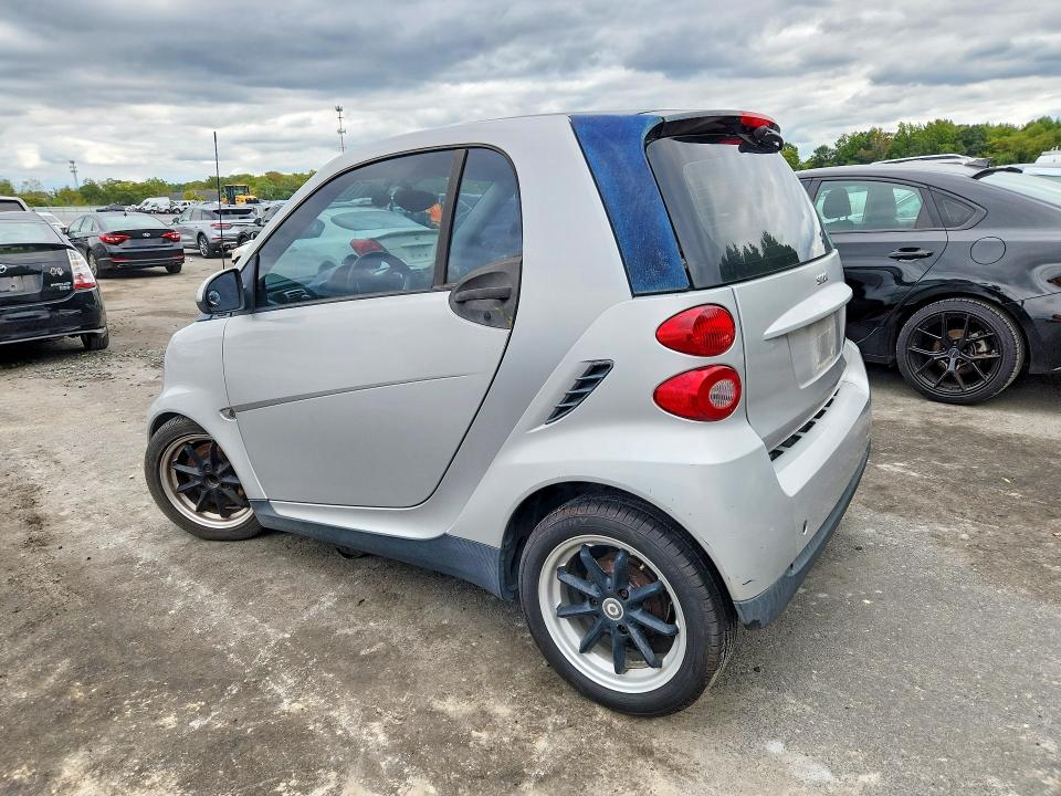 Zdjęcie 2 z aukcji – 2008 SMART FORTWO z VIN WMEEJ31X88K085008