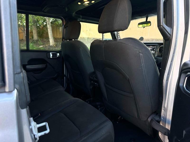 Zdjęcie 6 z aukcji – 2020 JEEP GLADIATOR z VIN 1C6HJTAG1LL127153