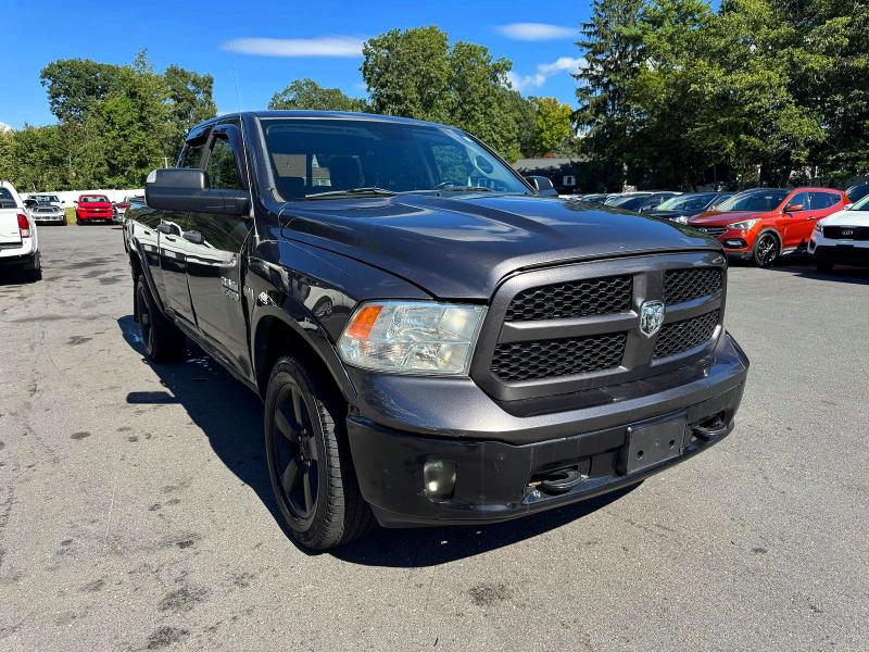 Снимка 4 от търг – 2016 RAM 1500 с VIN 1C6RR7GT0GS316011