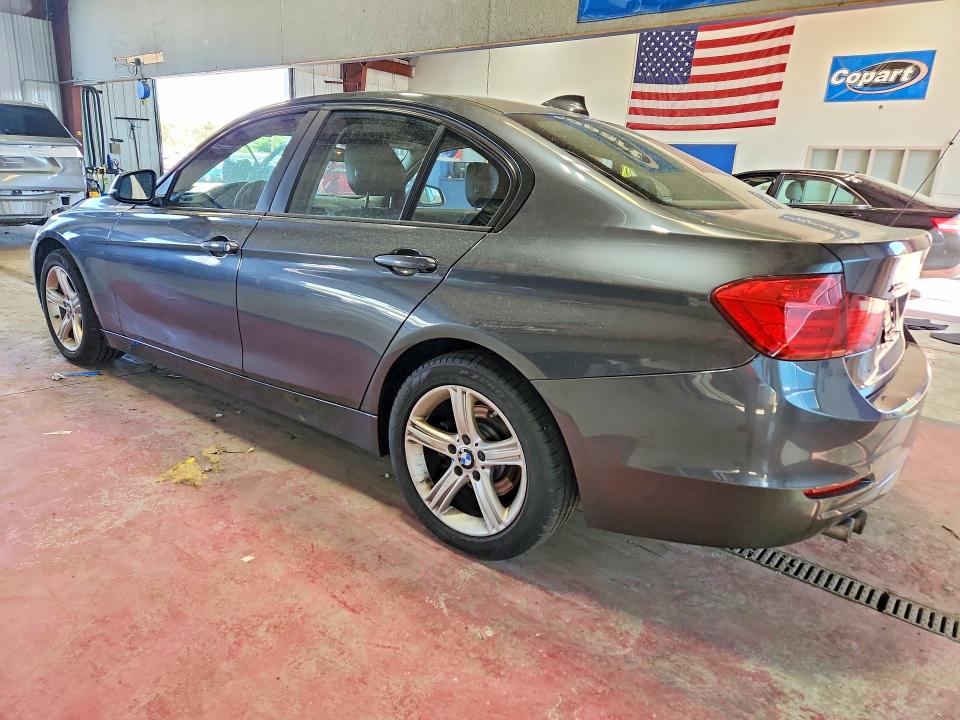 صورة رقم 2 من المزاد - 2015 BMW 328 مع VIN WBA3B5C55FF963295