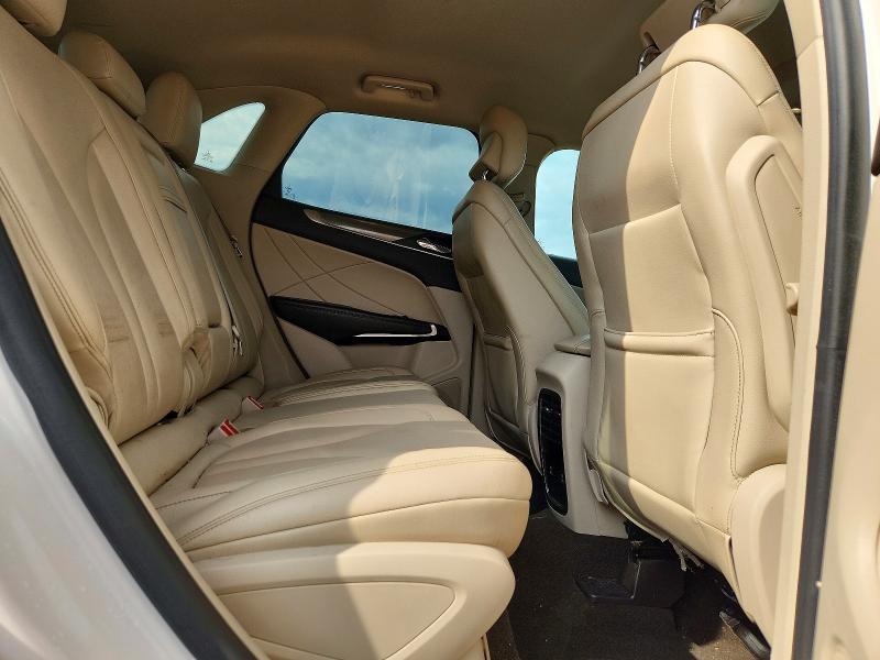 Photo 11 from auction – 2019 LINCOLN MKC with VIN 5LMCJ1D95KUL26549