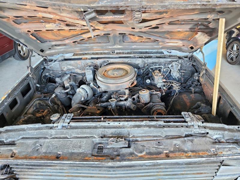 Photo 11 from auction – 1985 GMC C2500 with VIN 1GTGC24J2FJ506940