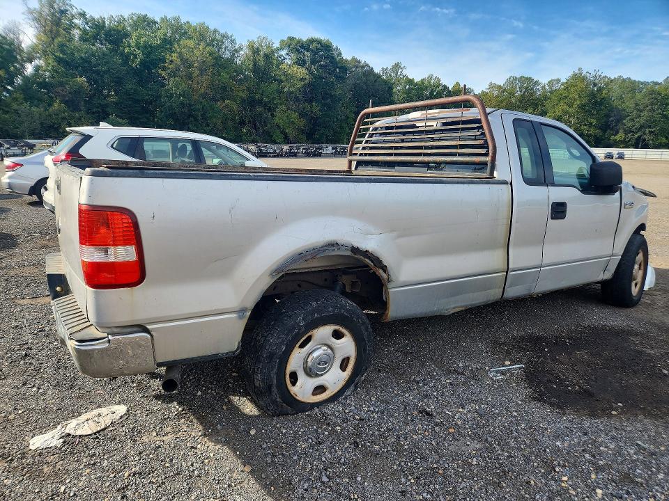 Photo 3 from auction – 2004 FORD F150 with VIN 1FTRF12W54NC37850