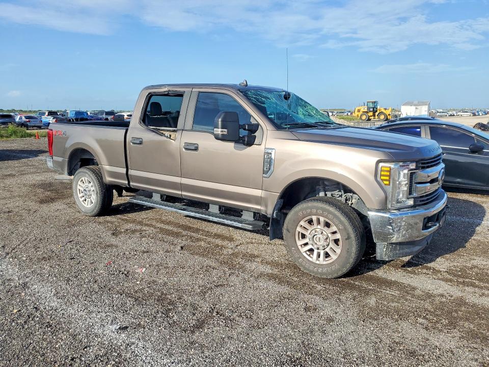 Photo 4 from auction – 2019 FORD F250 with VIN 1FT7W2B62KEG83755