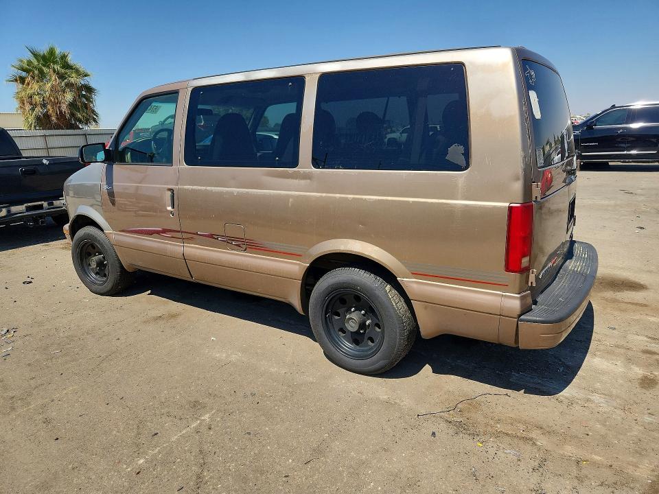 Photo 2 from auction – 2003 CHEVROLET ASTRO with VIN 1GNEL19X53B137731