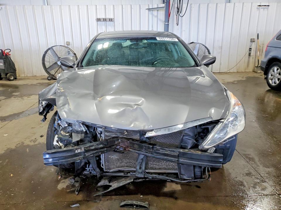 Photo 5 from auction – 2013 HYUNDAI SONATA with VIN 5NPEB4AC0DH519039