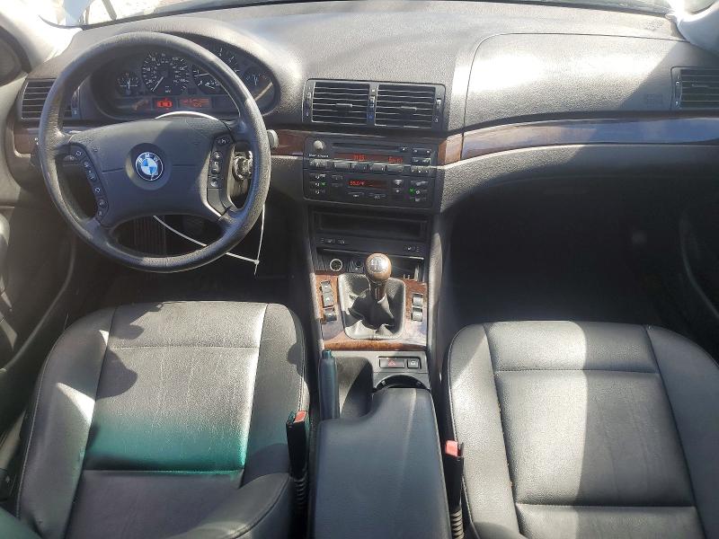Photo 8 from auction – 2005 BMW 325 with VIN WBAEV33465KN98854