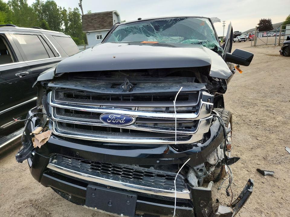 Zdjęcie 5 z aukcji – 2017 FORD EXPEDITION z VIN 1FMJK2AT8HEA06108