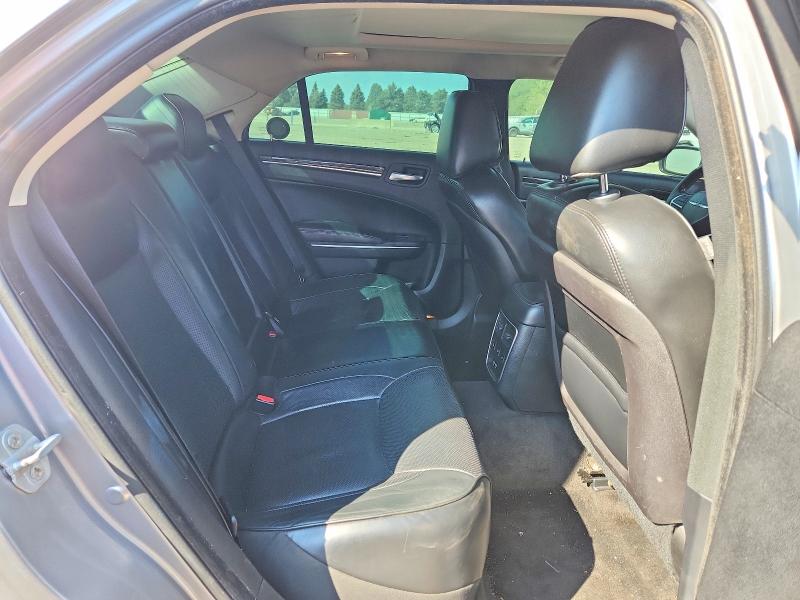 Снимка 10 от търг – 2016 CHRYSLER 300C с VIN 2C3CCAEGXGH190335