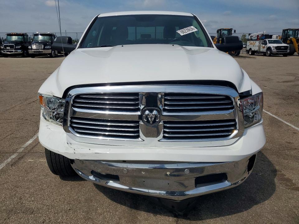 Photo 5 from auction – 2018 RAM 1500 with VIN 1C6RR7GT3JS224396