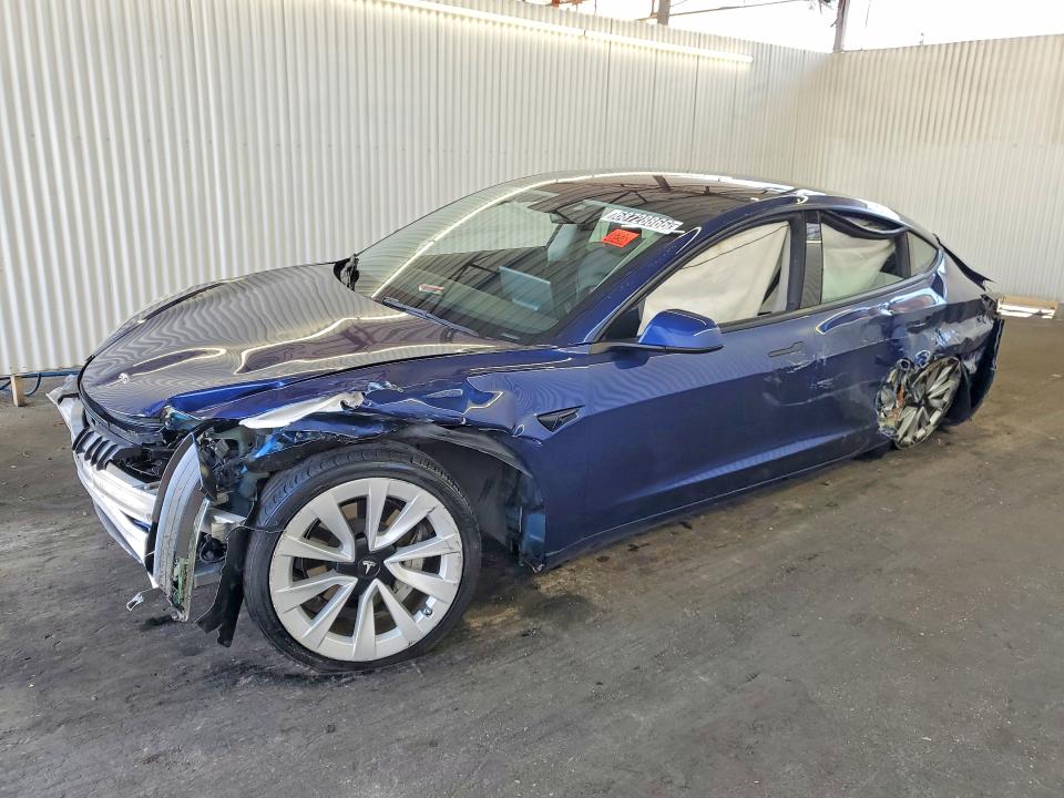 TESLA MODEL 3 2022 с VIN 5YJ3E1EA2NF370462 - Снимка от търг