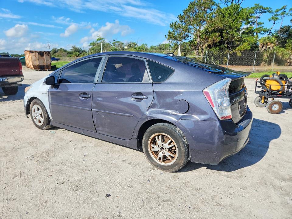 Photo 2 from auction – 2010 TOYOTA PRIUS with VIN JTDKN3DU2A0245828