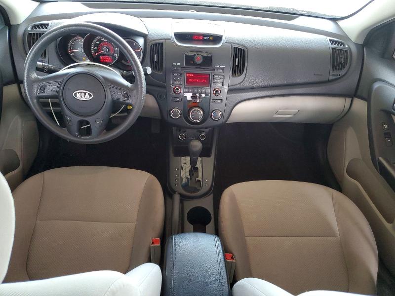 Zdjęcie 8 z aukcji – 2010 KIA FORTE z VIN KNAFU4A24A5162897